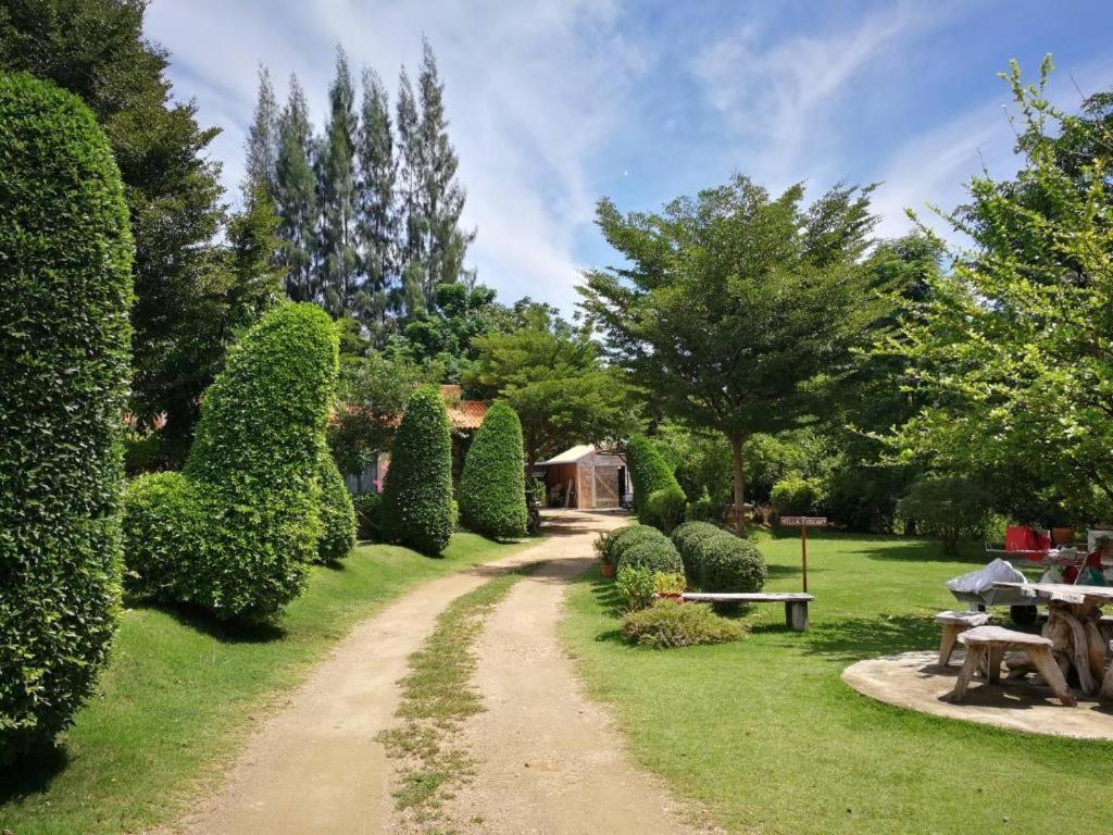 Villa Tuscany Country Resort Суан-Пханг Экстерьер фото