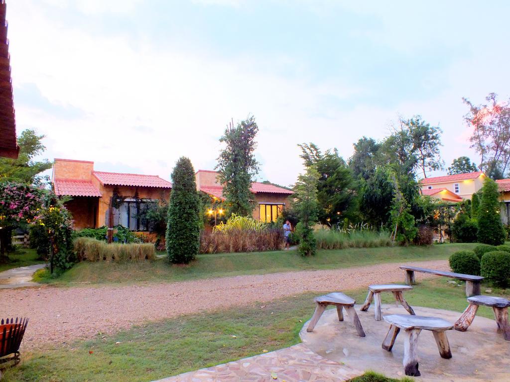 Villa Tuscany Country Resort Суан-Пханг Экстерьер фото